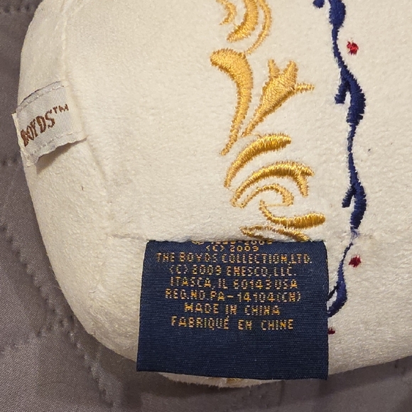 Jim Shore & Boyds 2009 "A Winters Day" Plush Snowman with Red Hat and Bear - Picture 10 of 16